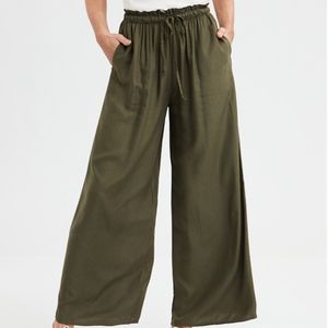 NWT AMERICAN EAGLE  HIGH-WAISTED PALAZZO PANTS